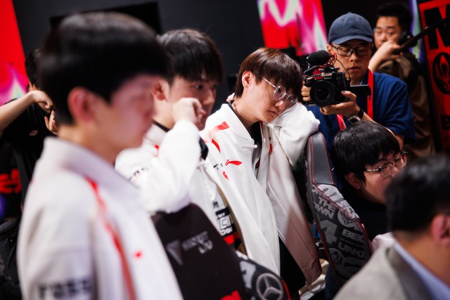 TES đơn giản là không có bất kỳ cơ hội nào trước đại diện LEC