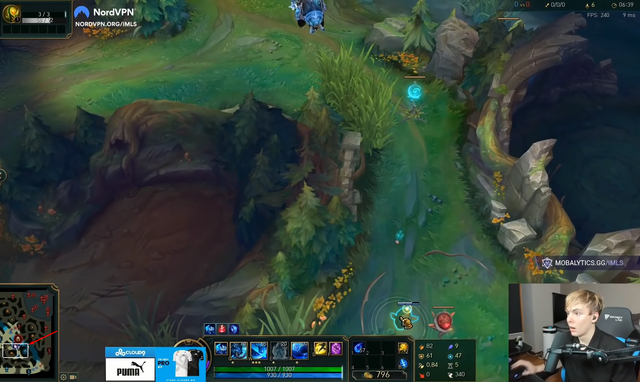 LMHT: Học hỏi mẹo siêu độc để kiểm tra tầm nhìn trong bụi từ chuyên gia chỉ với một cú click chuột - Ảnh 3.