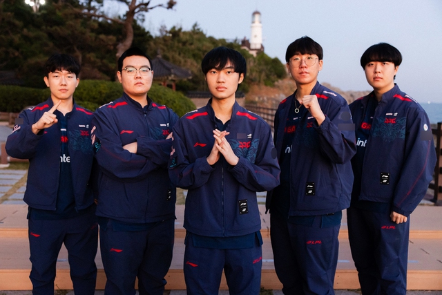 JDG là đội hiếm hoi của LPL vẫn giữ được phong độ đỉnh cao sau khi giành các danh hiệu từ trong nước ra quốc tế