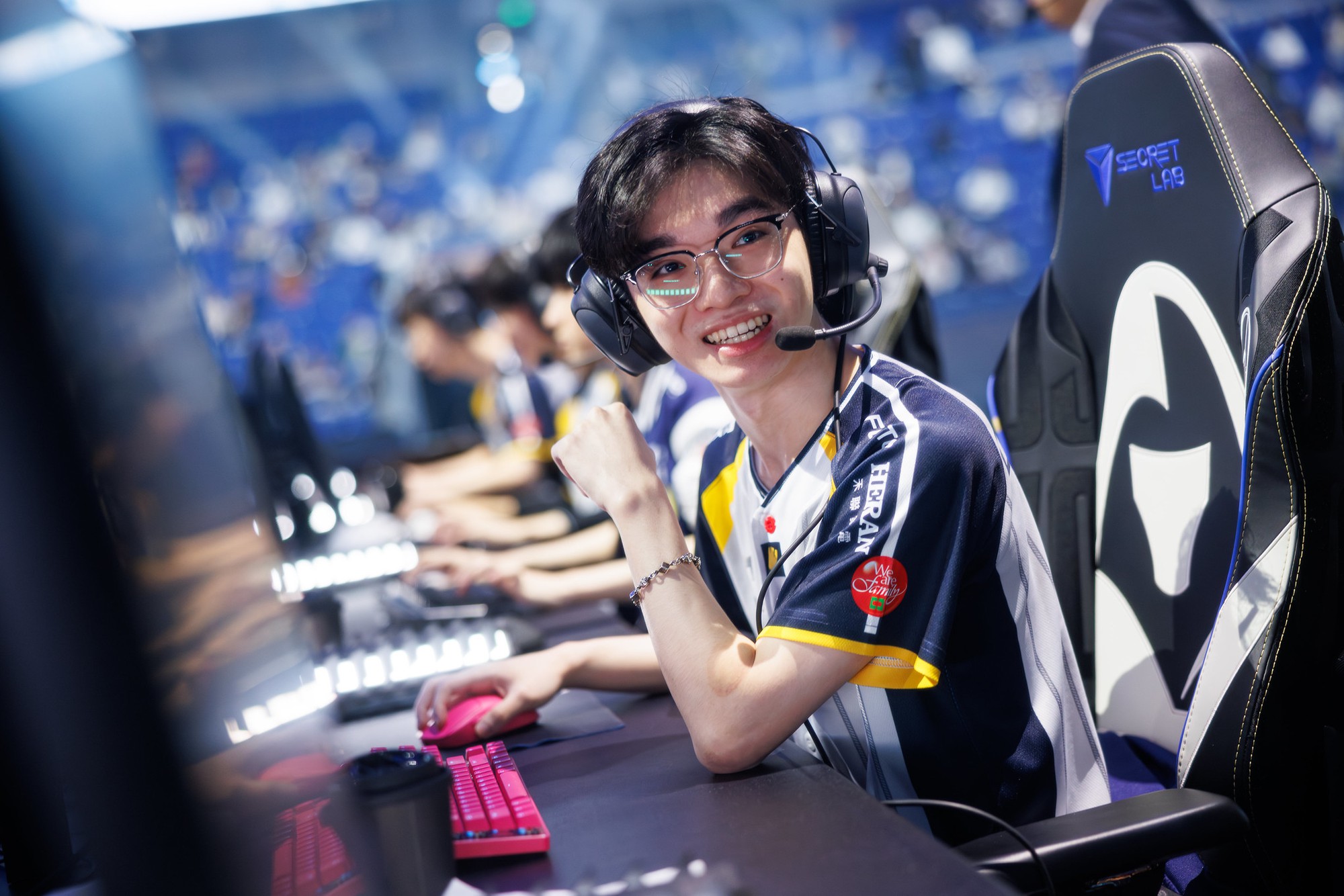 Hai đội tuyển LMHT ấn tượng bậc nhất năm 2025 có nguy cơ "bay màu" ở mùa giải mới- Ảnh 2. Hai đội tuyển LMHT ấn tượng bậc nhất năm 2025 có nguy cơ "bay màu" ở mùa giải mới- Ảnh 2.