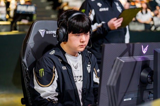 Phong độ của Canyon cũng khiến nhiều fan Gen.G lo lắng Phong độ của Canyon cũng khiến nhiều fan Gen.G lo lắng