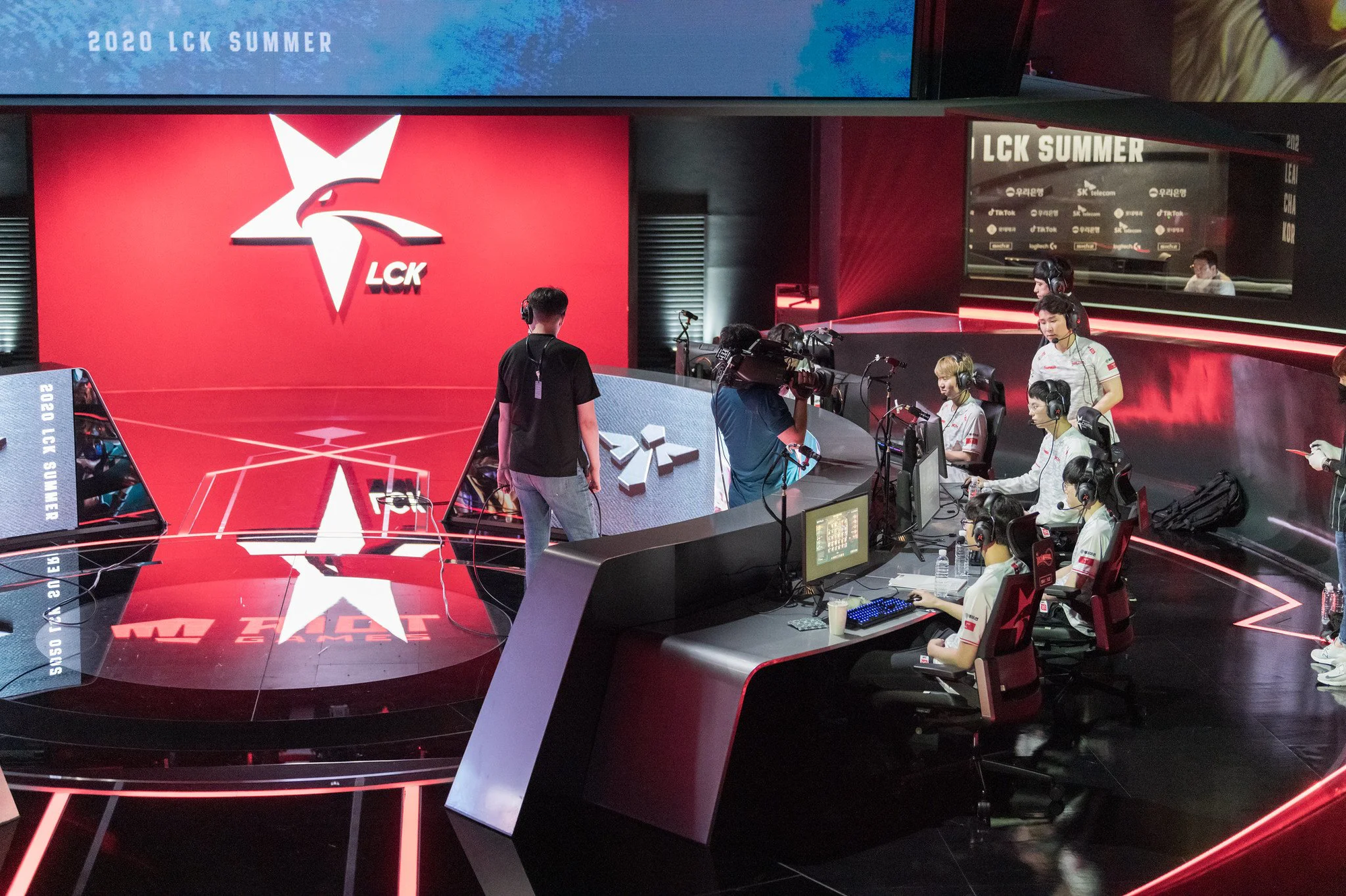 Dàn KOL đình đám tham quan LCK, hé lộ dự định tăng tình bằng hữu LCK - Việt Nam trong tương lai - Ảnh 7.