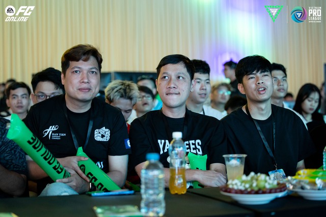 Chung kết FVPL Spring 2025: NK tiếp tục bảo vệ ngôi vương, cộng đồng cũng bùng nổ cảm xúc- Ảnh 6.