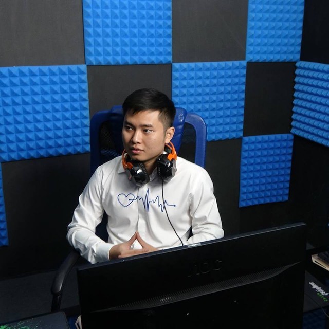 AoE: Hủy diệt đối thủ chỉ sau 2 giờ thi đấu, Tiểu Màn Thầu thách thức muốn mặt đối mặt với Hồng Anh! - Ảnh 1. AoE: Hủy diệt đối thủ chỉ sau 2 giờ thi đấu, Tiểu Màn Thầu thách thức muốn mặt đối mặt với Hồng Anh! - Ảnh 1.