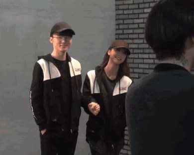 Chưa một cô gái nào trừ Cho Eun-jung từng nắm tay "Chủ tịch"