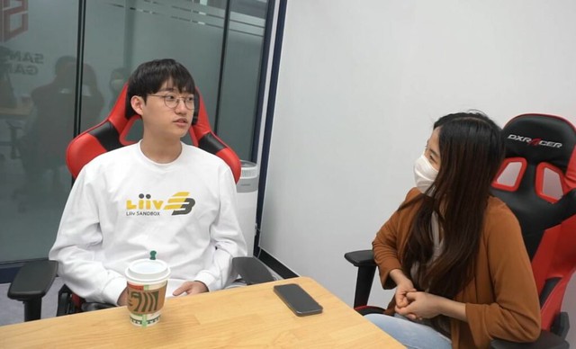 Bài phỏng vấn của LSB.Croco bất ngờ bị dân mạng đào xới: Trước mặt thì nói ngưỡng mộ, sau lưng lại mỉa mai đàn anh Faker - Ảnh 3. Bài phỏng vấn của LSB.Croco bất ngờ bị dân mạng đào xới: Trước mặt thì nói ngưỡng mộ, sau lưng lại mỉa mai đàn anh Faker - Ảnh 3.