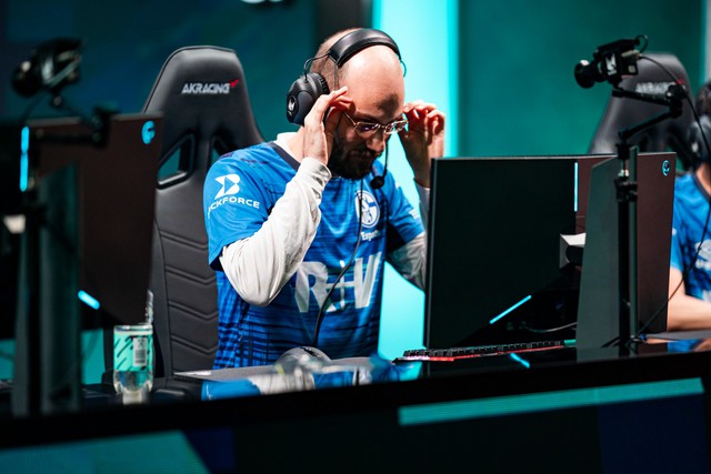 5 tuyển thủ LMHT gây thất vọng nhất giai đoạn mùa xuân 2020 - Từ bom tấn chuyển nhượng thành bom xịt - Ảnh 2. 5 tuyển thủ LMHT gây thất vọng nhất giai đoạn mùa xuân 2020 - Từ bom tấn chuyển nhượng thành bom xịt - Ảnh 2.