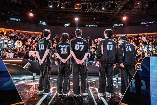 T1 "mở đường" cho LCK nhưng lại làm lộ ra sai lầm lớn nhất của đội tuyển này- Ảnh 3.