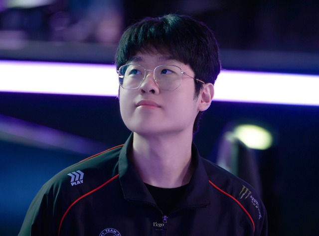 Không hẹn mà gặp, hai tuyển thủ liên quan đến T1 đều bị chỉ trích trong cùng 1 ngày- Ảnh 2. Không hẹn mà gặp, hai tuyển thủ liên quan đến T1 đều bị chỉ trích trong cùng 1 ngày- Ảnh 2.