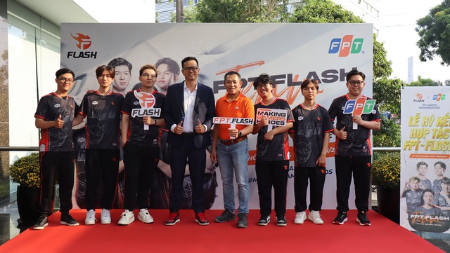 FPT TELECOM CÔNG BỐ HỢP TÁC CHIẾN LƯỢC CÙNG TEAM FLASH - Ảnh 1.