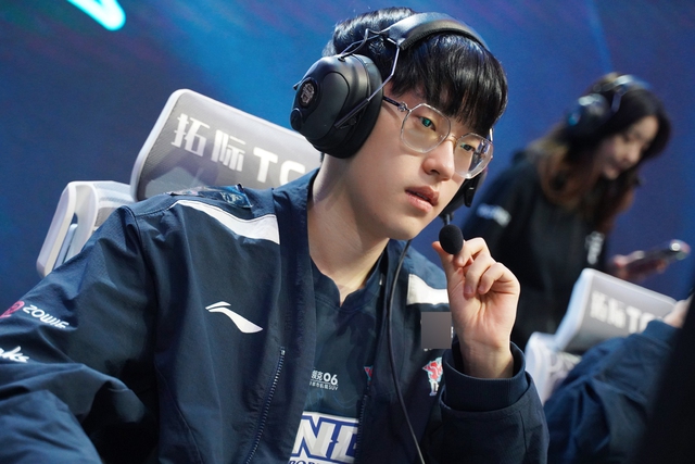 LNG thua RA trong khi WBG cũng "ngã ngựa" trước NIP