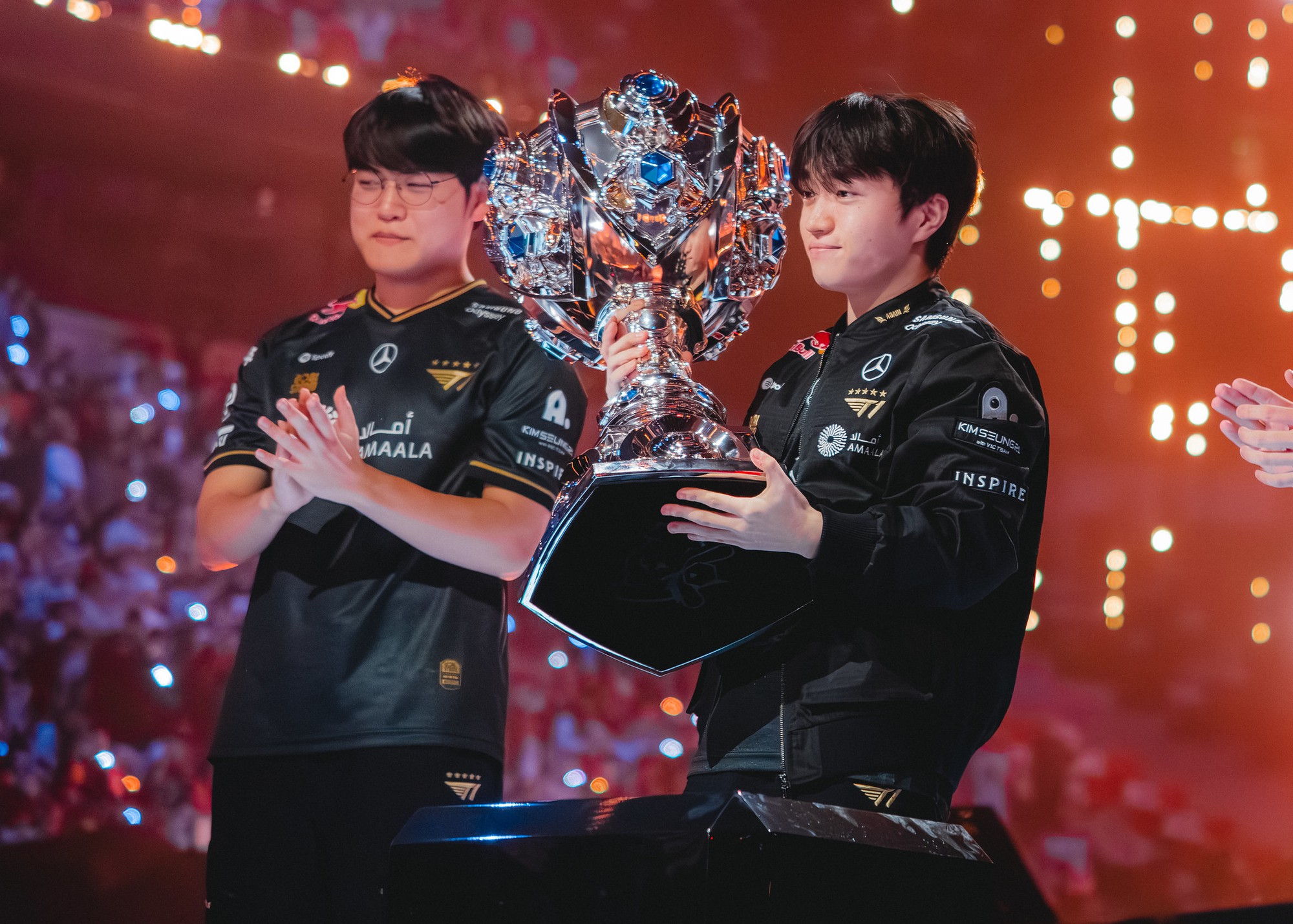 Keria khen ngợi đồng đội cũ hết lời nhưng vẫn không quên "người mới" của T1- Ảnh 1. Keria khen ngợi đồng đội cũ hết lời nhưng vẫn không quên "người mới" của T1- Ảnh 1.