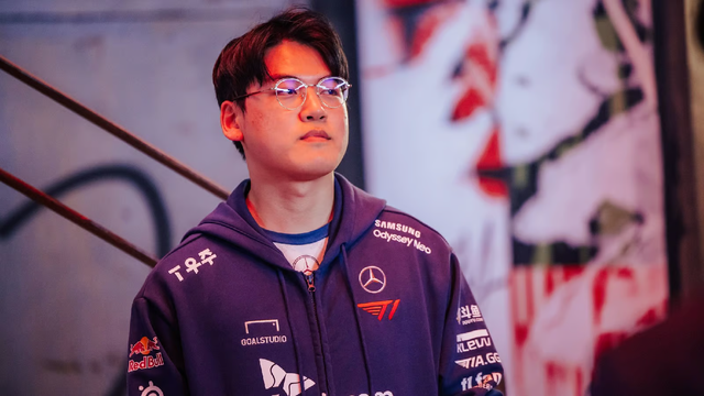 Gumayusi vắng mặt đáng tiếc dù anh có tình huống cướp Baron "thần sầu" trong trận chung kết gặp DRX của Deft