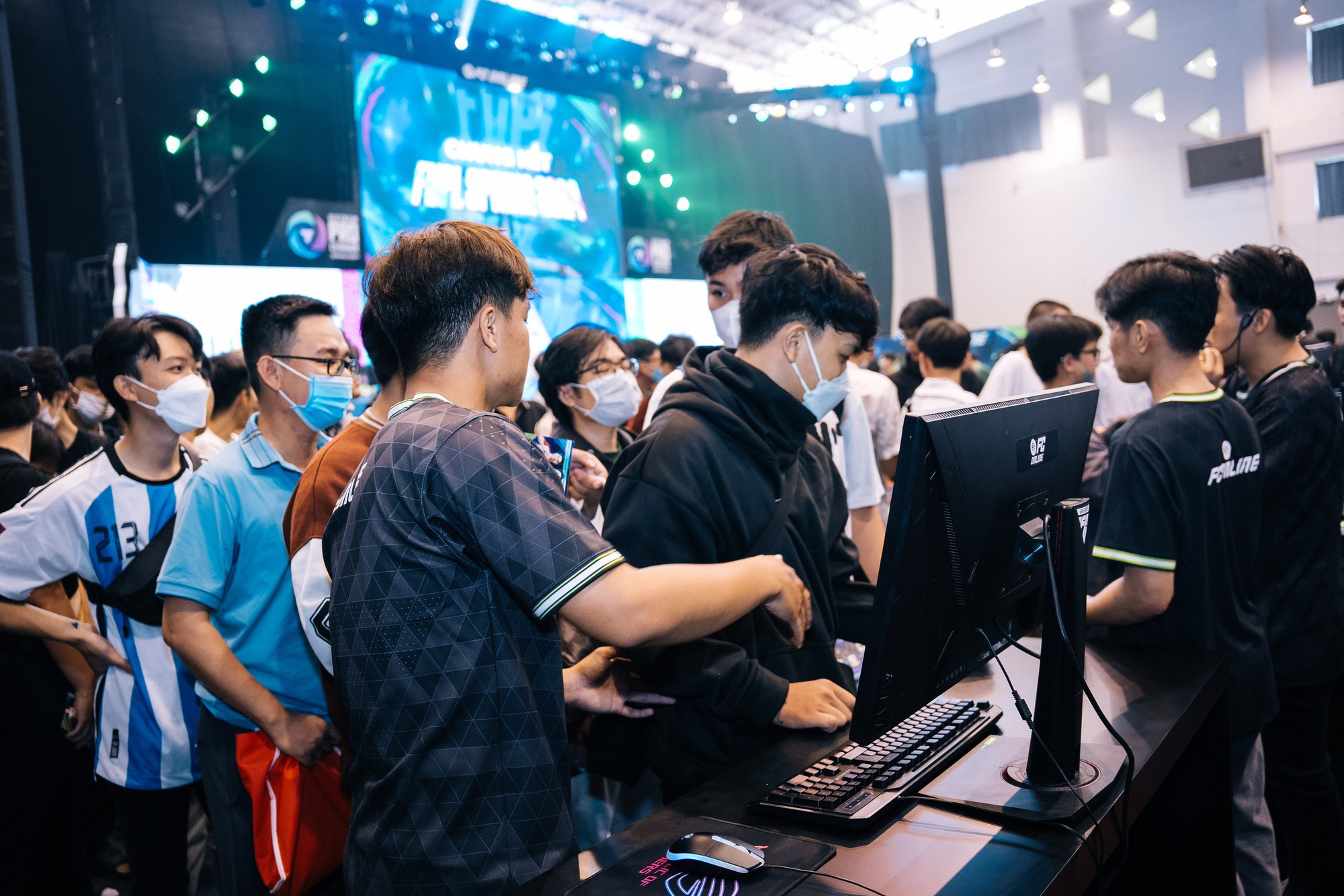 Ngoài ra còn được trải nghiệm nhiều min game thú vị và được nhận quà