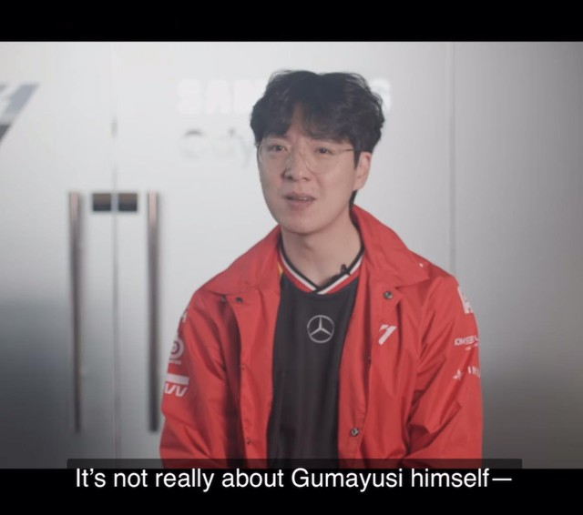 Ông đã thừa nhận không phải hoàn toàn do Gumayusi mà do chính ông và thượng tầng đội muốn thử nghiệm Smash