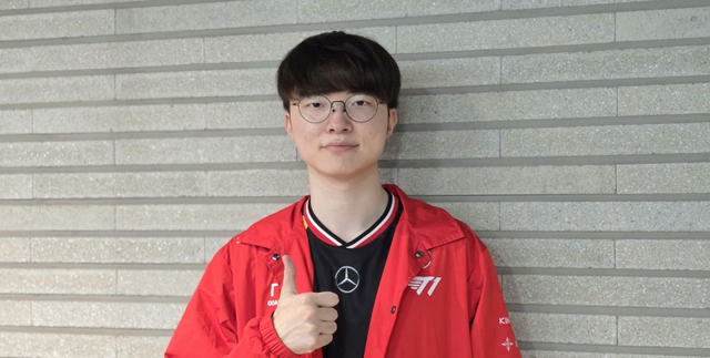 Faker không quên "cà khịa" T1 sau chiến thắng áp đảo trước FOX- Ảnh 2.