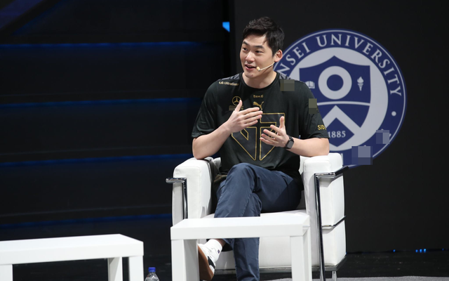 CEO Gen.G: "Trong số các tài sản bàn giao lại không có 2 chiếc cúp hiện vật"