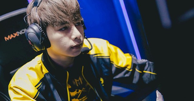 Mới úp mở tin Zeros ở lại GAM Esports, Team Flash đã hoang mang - Cho nhau chơi game với đi chứ - Ảnh 9. Mới úp mở tin Zeros ở lại GAM Esports, Team Flash đã hoang mang - Cho nhau chơi game với đi chứ - Ảnh 9.