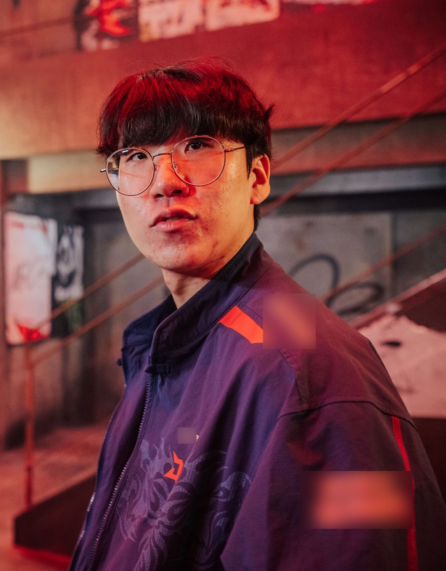 Ruler - Xạ Thủ từ LCK đã hủy diệt hoàn toàn BLG