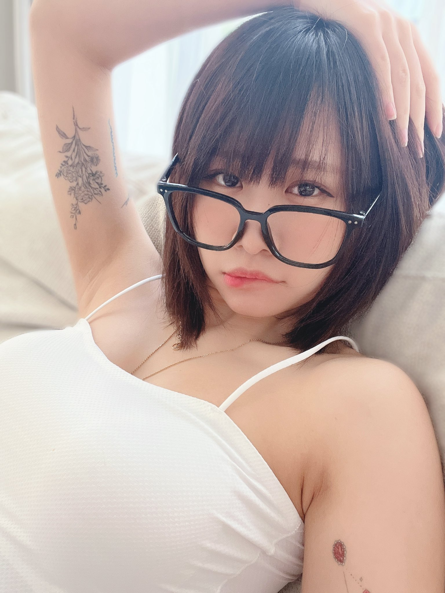 photo-1740626406908 photo-1740626406908