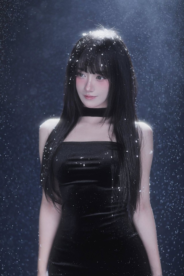 Hot girl sở hữu nhan sắc ngọt ngào, xinh đẹp nhưng không kém phần quyến rũ Hot girl sở hữu nhan sắc ngọt ngào, xinh đẹp nhưng không kém phần quyến rũ