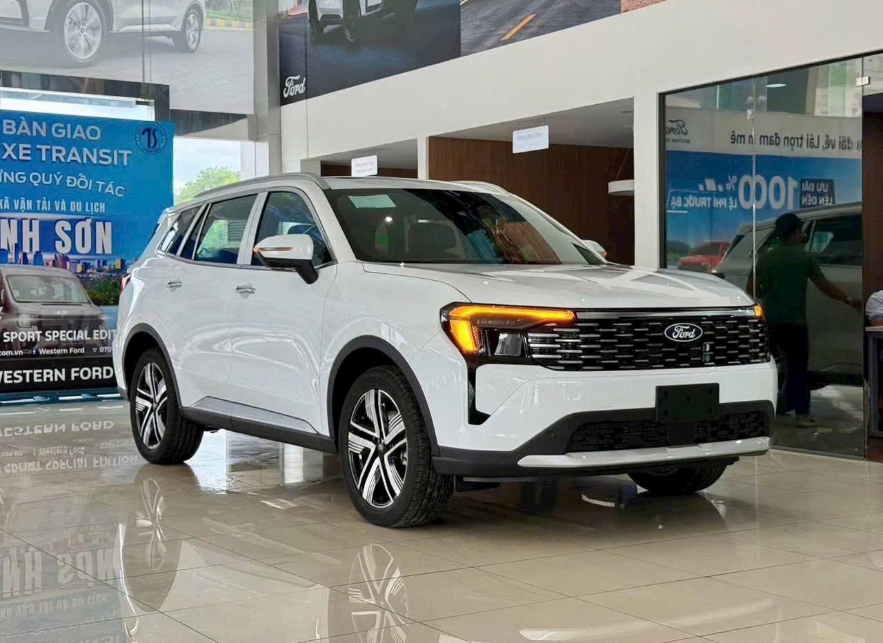 9 xe tạm dẫn đầu bình chọn CCA 2025 sau 1 tuần mở vote: Territory át vía CX-5, CR-V, Lynk & Co 06 áp đảo và những diễn biến khó đoán ở giai đoạn nước rút- Ảnh 4. 9 xe tạm dẫn đầu bình chọn CCA 2025 sau 1 tuần mở vote: Territory át vía CX-5, CR-V, Lynk & Co 06 áp đảo và những diễn biến khó đoán ở giai đoạn nước rút- Ảnh 4.