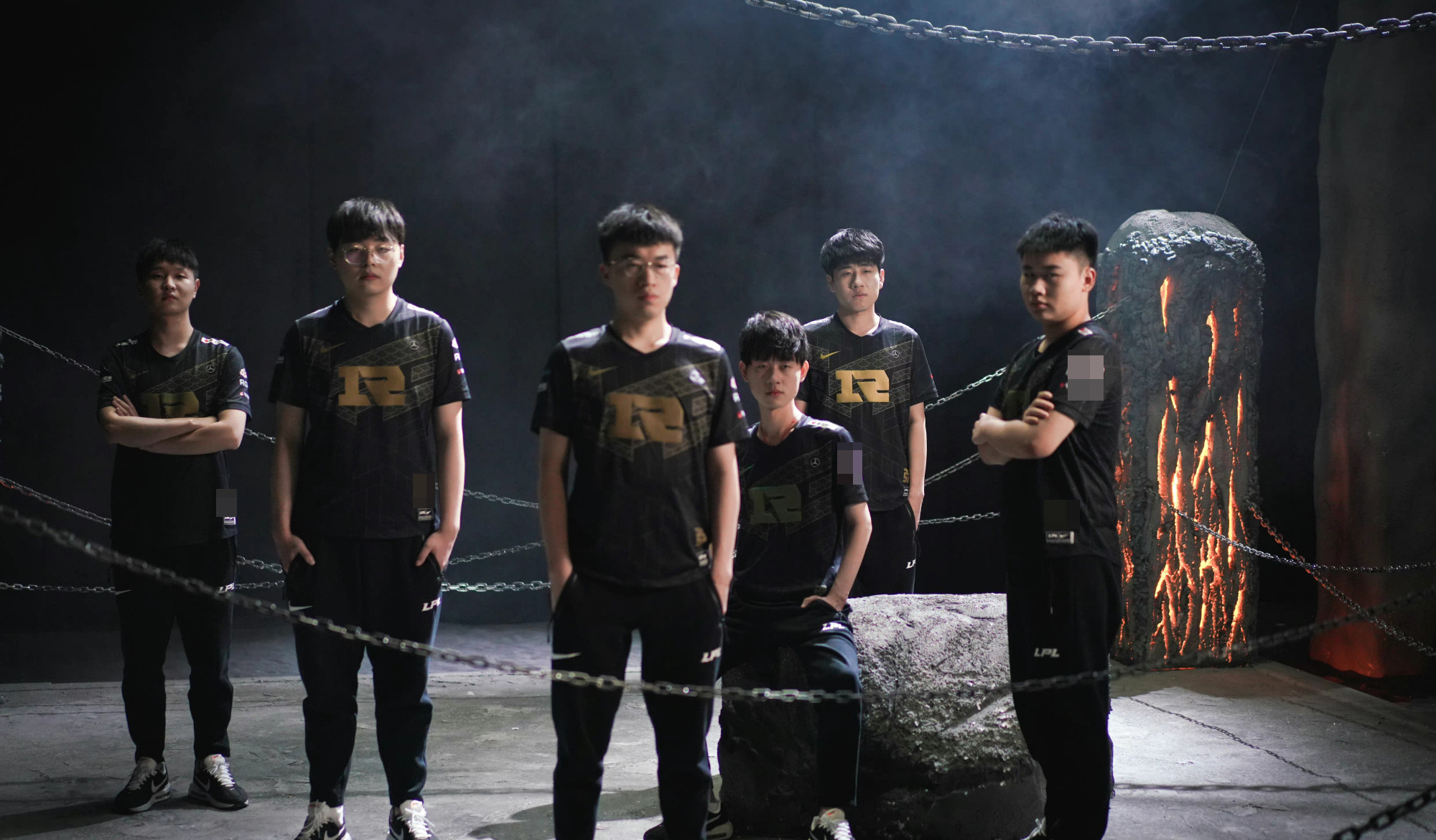 Đương kim vô địch MSI 2022 - RNG còn phải đánh Vòng Khởi Động Đương kim vô địch MSI 2022 - RNG còn phải đánh Vòng Khởi Động