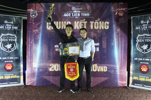 AoE – Xuân Thứ: Tôi phải cố gắng thi đấu để có nhiều người xem livestream của mình và giữ được đam mê - Ảnh 1.