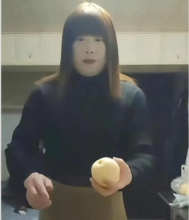 Người đàn ông "giả gái lừa hàng ngàn người", trong các "nạn nhân" có cả hot boy- Ảnh 2.