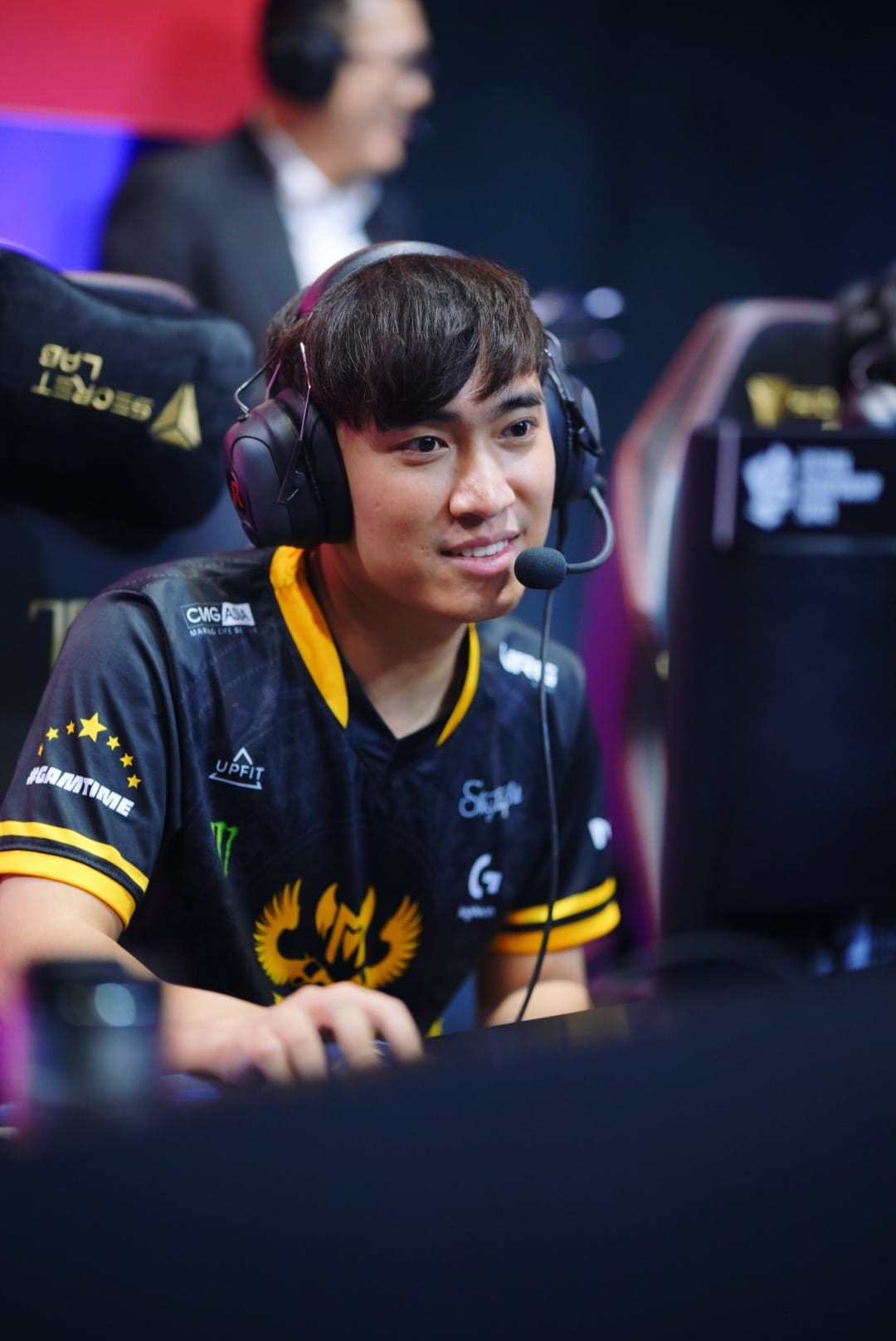 Cộng đồng LMHT Việt xôn xao khi BTC VCS gây tranh cãi về Gumayusi - Ảnh 1.