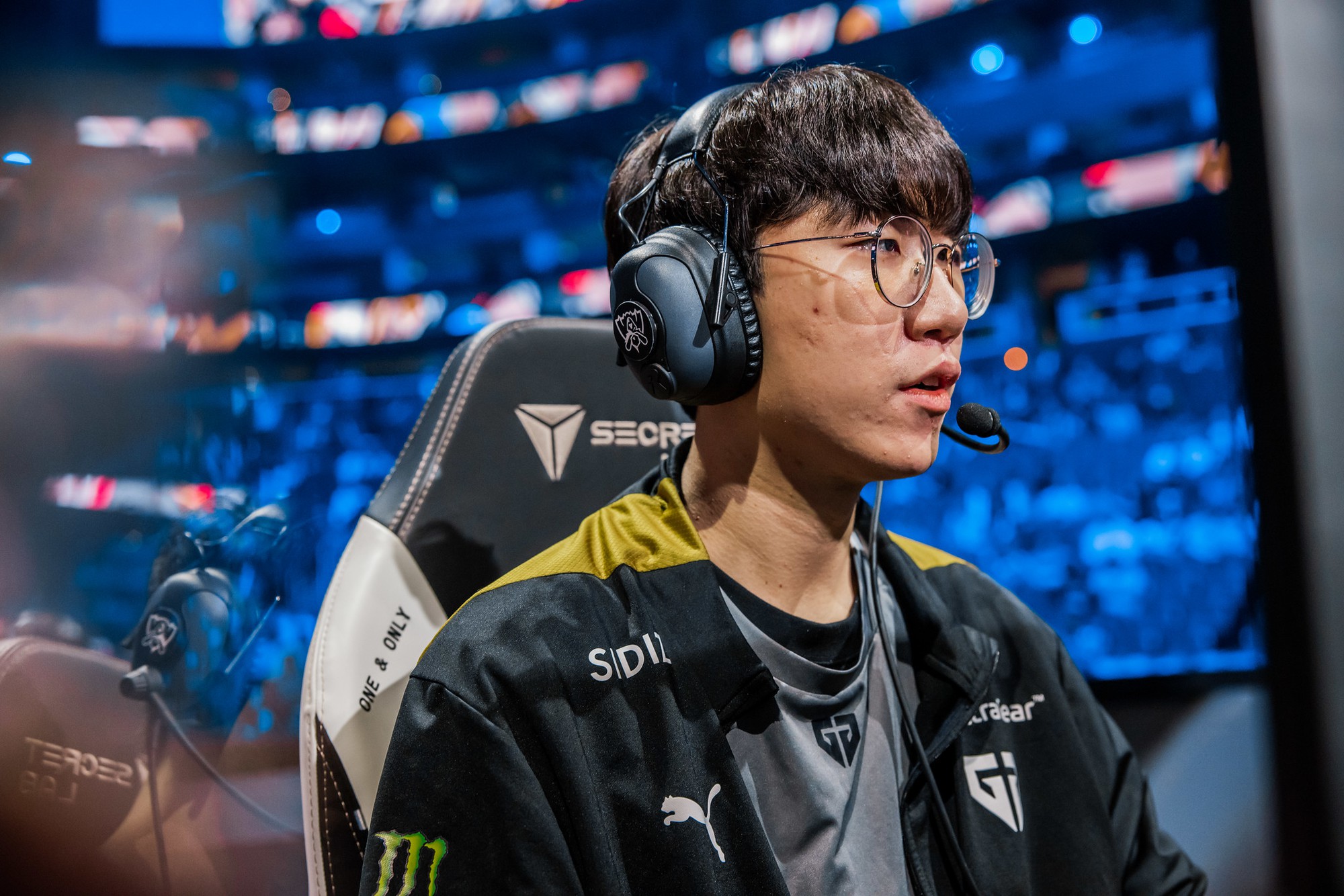 Chỉ một mình Ruler là không đủ khi các đồng đội của anh đều thi đấu dưới sức Chỉ một mình Ruler là không đủ khi các đồng đội của anh đều thi đấu dưới sức