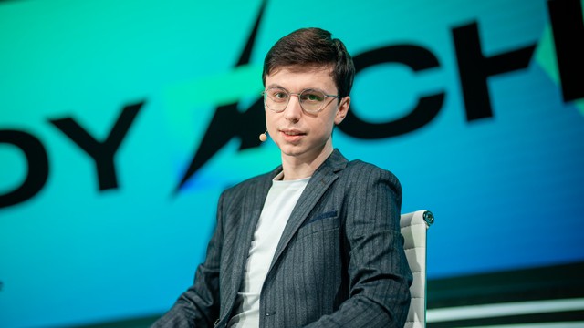 Caedrel là bình luận viên và chuyên gia hàng đầu trong làng LMHT - nguồn: Inven Global