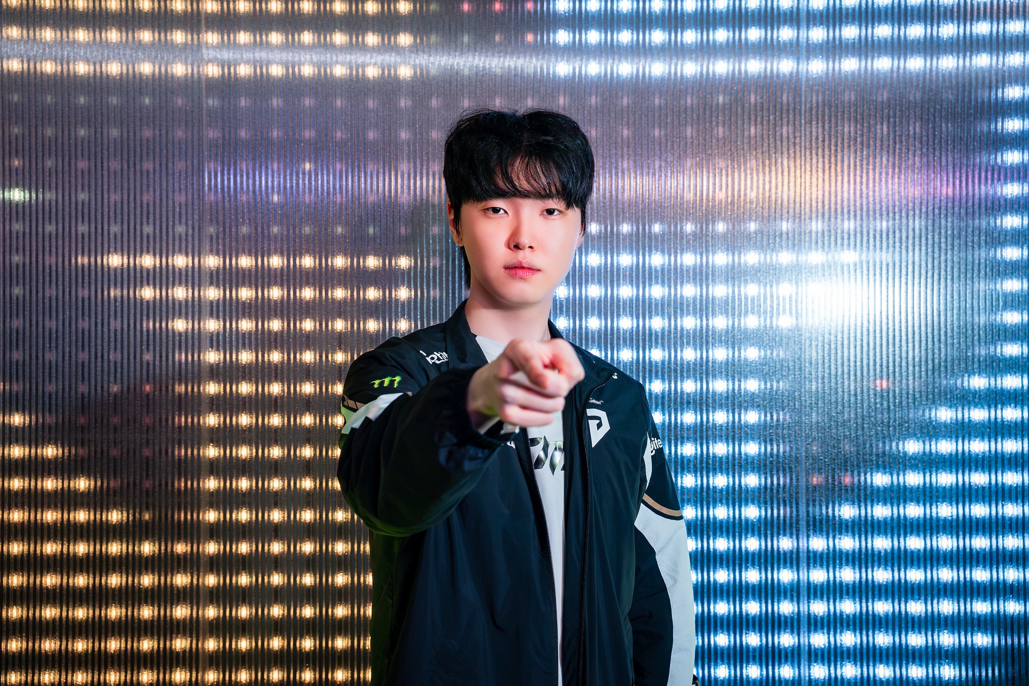 Đại chiến T1 - Gen.G: "Siêu kinh điển" quyết định của T1- Ảnh 5.