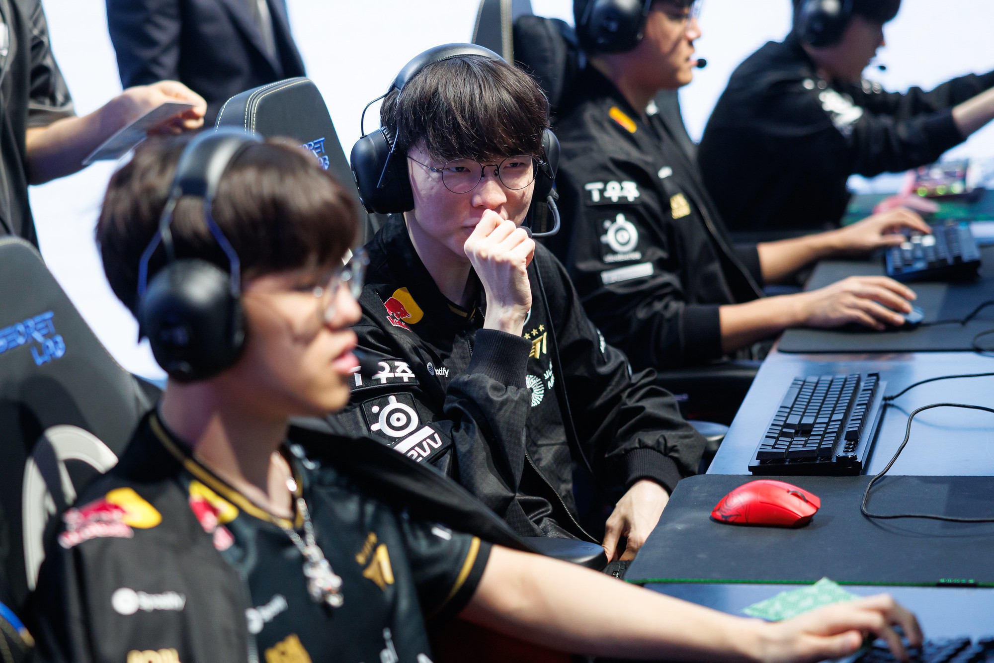 T1 làm nên điều gần như "không tưởng" trong lịch sử CKTG ngay từ trận ra quân- Ảnh 3.