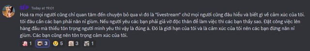 Trong khi nhiều fan của Zeros tìm đến Yogurt Ng để mong cô bỏ qua nhưng bị chính chủ đáp trả gay gắt