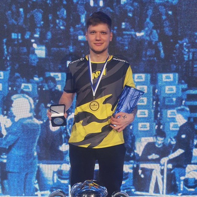 MVP s1mple tiết lộ Boombl4 và HLV B1ad3 chính là những con người đứng đằng sau thành công của Na`Vi - Ảnh 1. MVP s1mple tiết lộ Boombl4 và HLV B1ad3 chính là những con người đứng đằng sau thành công của Na`Vi - Ảnh 1.