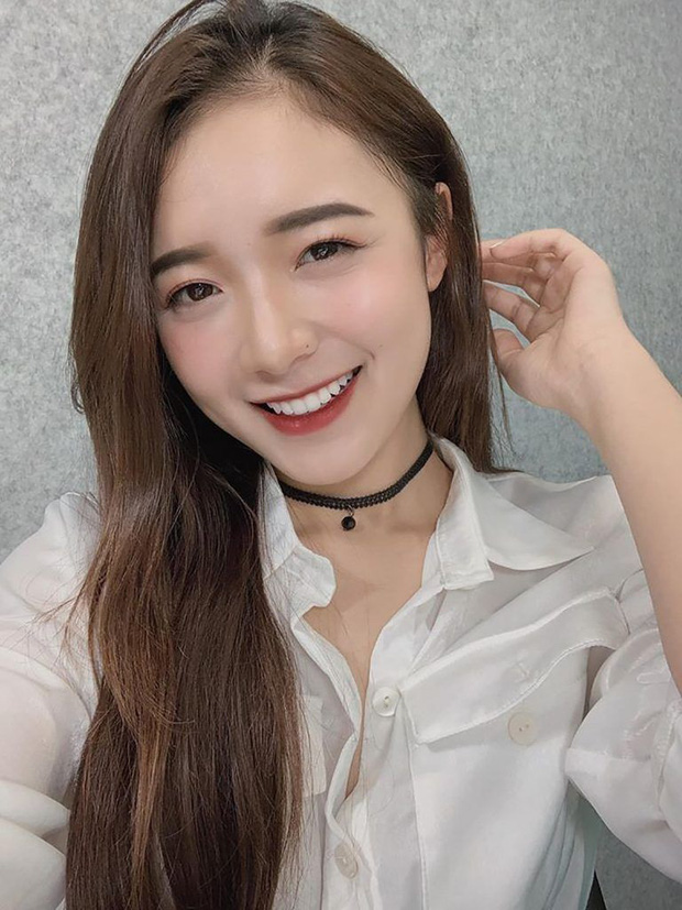 Soi info hotgirl tung clip cổ vũ APL 2020, toàn gái xinh, ngực khủng làng Liên Quân Việt Nam, Thái Lan, Đài Bắc Trung Hoa - Ảnh 1.