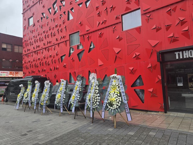 Anti-fan cứng của Gumayusi tiếp tục gây phẫn nộ nhưng lần này đụng chạm toàn bộ LMHT kể cả Faker- Ảnh 1.