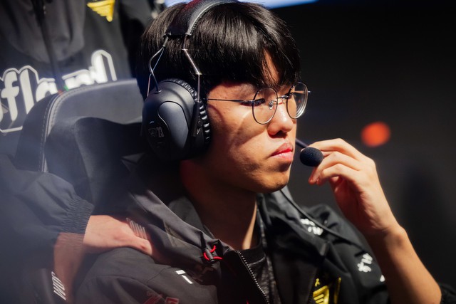 Oner bị "sấy" cực mạnh Oner bị "sấy" cực mạnh