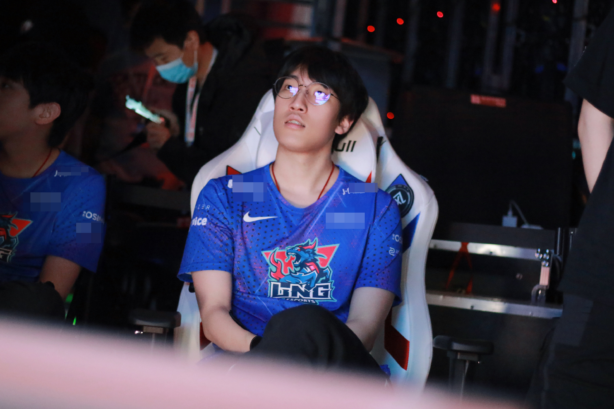 Tarzan lỡ cơ hội gặp lại các đồng đội cũ như Chovy, Lehends, Doran