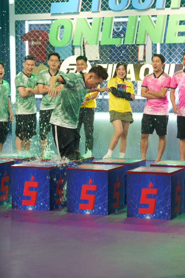 Độ Mixi và Rambo khiến người hâm mộ ngỡ ngàng tại Gameshow Sinh nhật 5 tuổi của FIFA Online 4 - Ảnh 6.