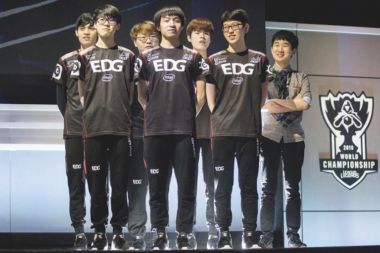 Thất bại trước KDF khiến Faker sẽ có thể không bao giờ đuổi kịp thành tích của Deft - Ảnh 3.