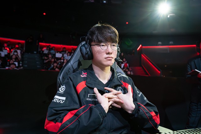 Faker có lần hiếm hoi bức xúc với giới truyền thông