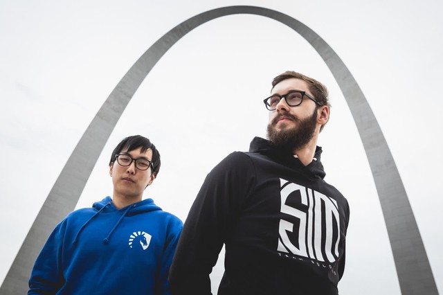 Chọn vị trí chuẩn như Doublelift: Từ người yêu đến bạn bè đều là tay to mặt lớn của LMHT Bắc Mỹ - Ảnh 2.