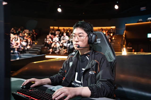 Có lẽ đã đến lúc nên chấm dứt viễn cảnh "Zeus về lại T1"- Ảnh 2.