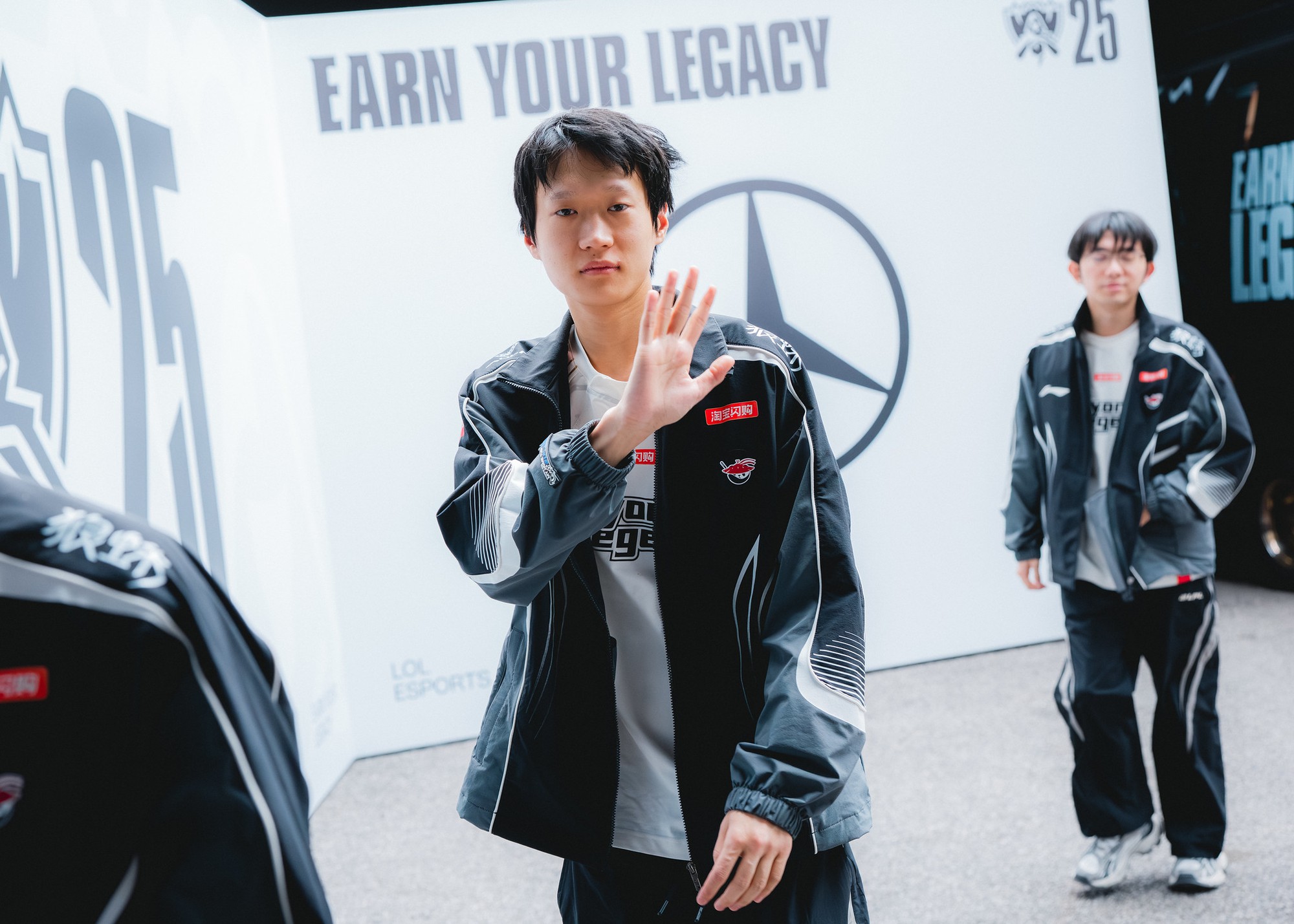 Hai đội tuyển LMHT ấn tượng bậc nhất năm 2025 có nguy cơ "bay màu" ở mùa giải mới- Ảnh 1. Hai đội tuyển LMHT ấn tượng bậc nhất năm 2025 có nguy cơ "bay màu" ở mùa giải mới- Ảnh 1.