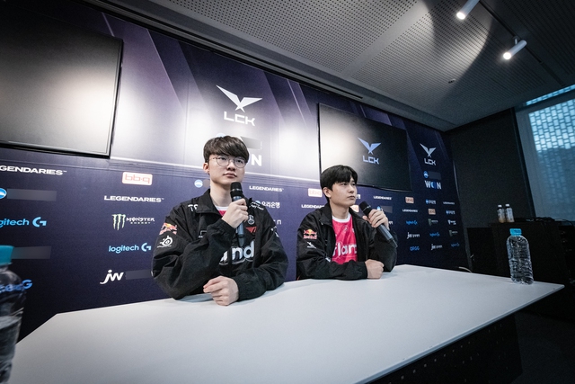 Nhưng Faker cũng thừa nhận anh chưa thi đấu được 100% khả năng