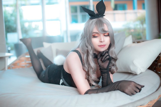 LMHT: Mừng Quốc tế thiếu nhi, Sneaky lại tiếp tục làm fan bổ mắt bằng loạt hình cosplay nóng bỏng - Ảnh 4.