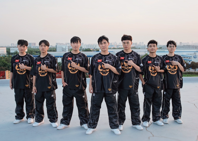 Lịch thi đấu LCP 2025 Mid Season mới nhất: Nóng bỏng đại chiến VCS ngay tuần mở màn- Ảnh 4. Lịch thi đấu LCP 2025 Mid Season mới nhất: Nóng bỏng đại chiến VCS ngay tuần mở màn- Ảnh 4.