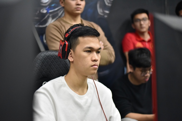 AoE: Dù đang có phong độ khá tệ, Chim Sẻ Đi Nắng vẫn dễ dàng đánh bại game thủ mạnh nhất Trung Quốc - Ảnh 1. AoE: Dù đang có phong độ khá tệ, Chim Sẻ Đi Nắng vẫn dễ dàng đánh bại game thủ mạnh nhất Trung Quốc - Ảnh 1.